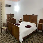 Apart Otel Crispi Katanya