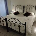Apart Otel Crispi 4*