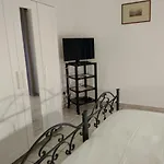 Crispi Apart Otel Katanya