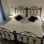 Apart Otel Crispi