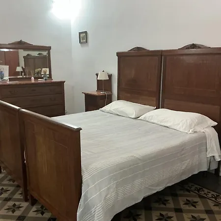 Crispi Apartmanhotel 4*