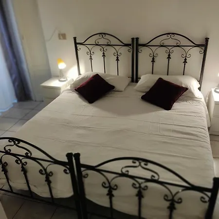 Апарт-отель Crispi